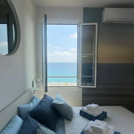 Starfish - Frontemare Con Balcone E Vista